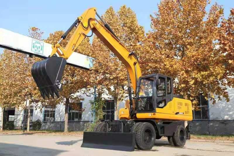 135履帶式挖掘機(jī)